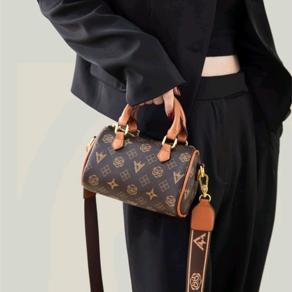 All Over Print Boston Hand Bag - Picture 7 of 8